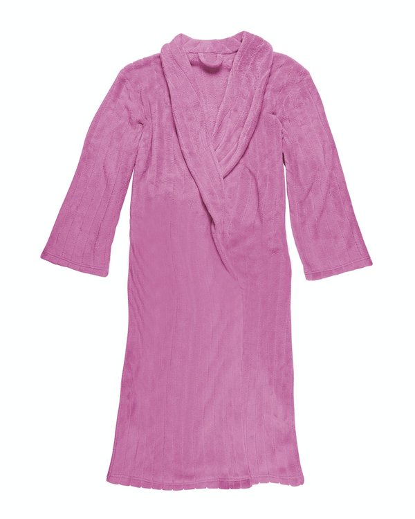 Comment trouver la parfaite petite robe blanche pour une cérémonie d'été en plein air ?